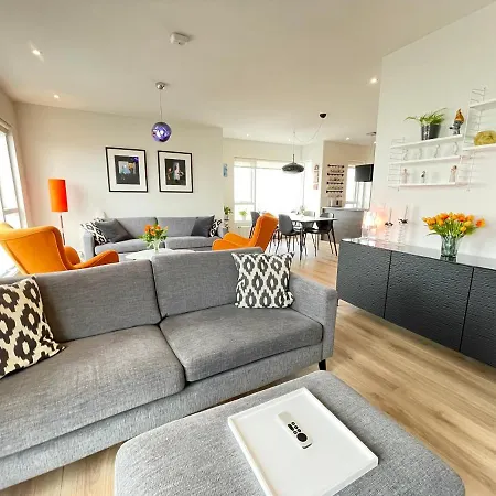 Efstaleiti 21 Apartment
